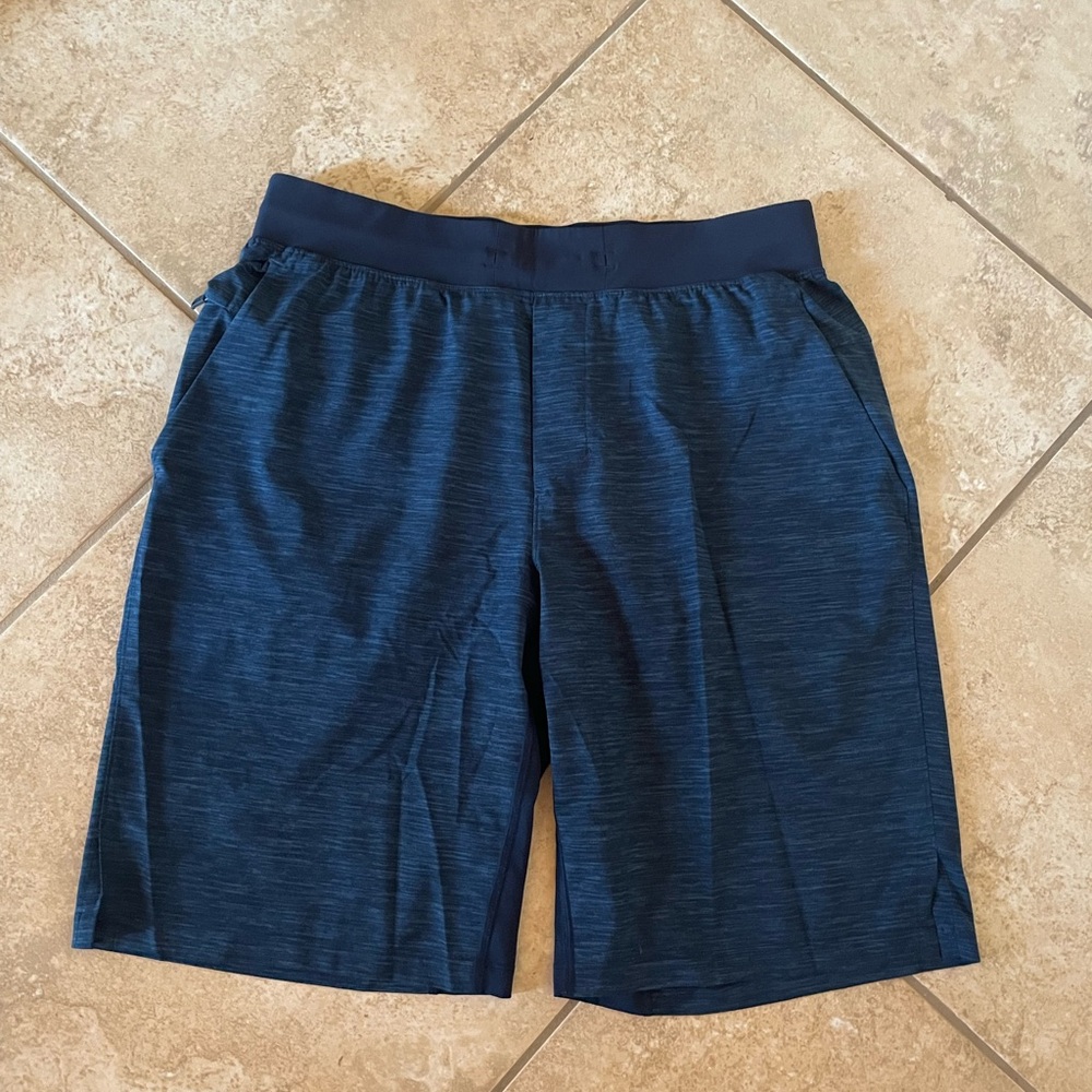 Lululemon Men's Navy  Shorts L